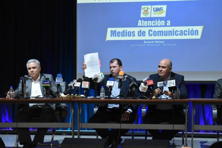 Evade abogado de la UAS responder si investigarán a funcionaria