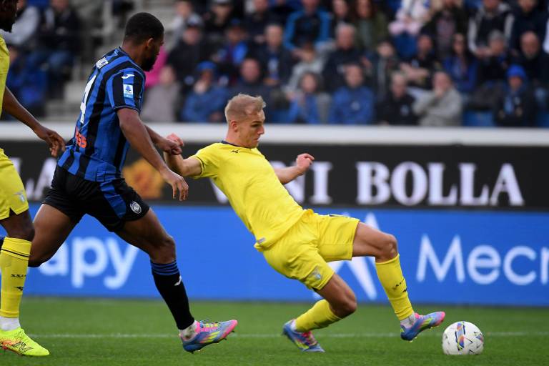 Atalanta se complica tras sufrir derrota ante Lazio