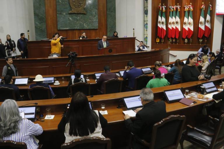Congreso de Sinaloa avala crédito de $2,300 millones a Gobierno de Rocha Moya