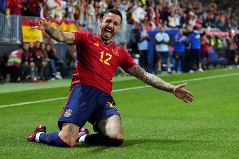 Joselu guía a España a golear a Noruega
