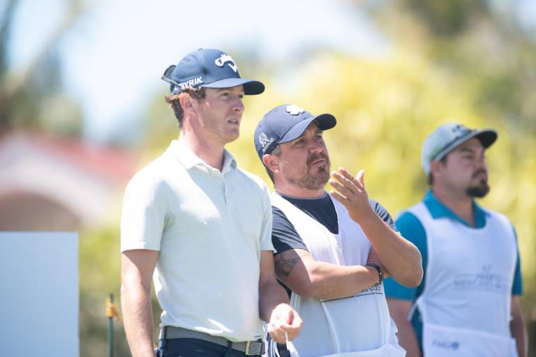 Cae Álvaro Ortiz de la cima en el Abierto Mexicano de Golf