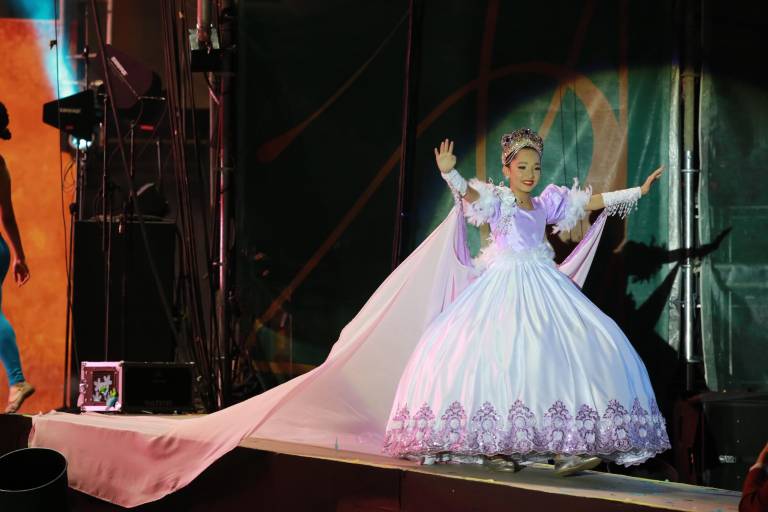 Melanie I es coronada como Reina Infantil del Carnaval 2023