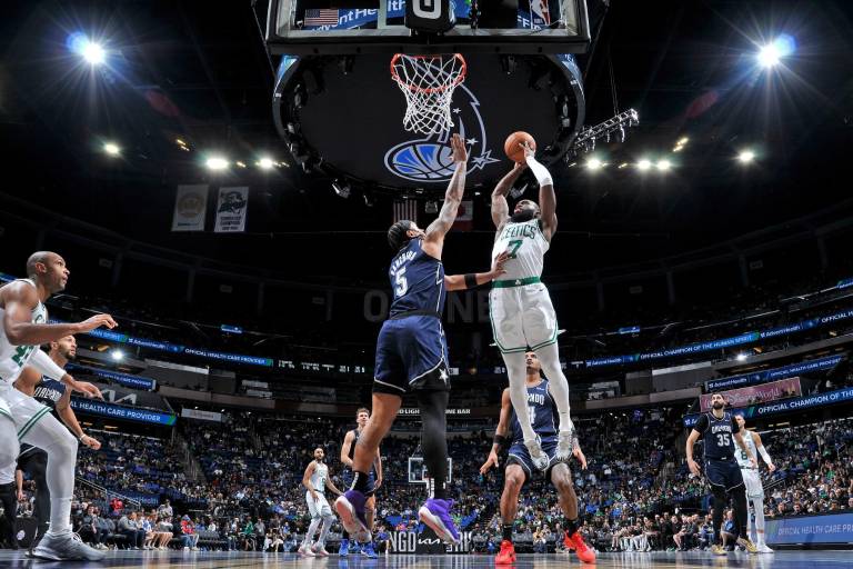 El Magic sigue volando y arrolla a los Celtics