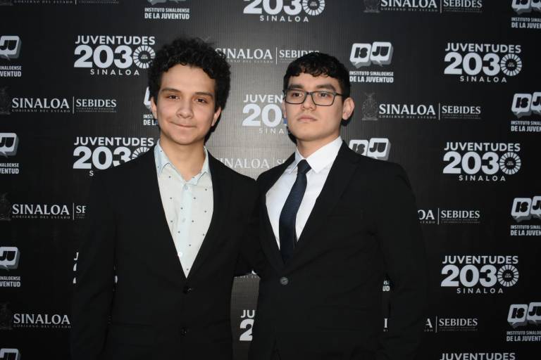 Premia el ISJU a destacados jóvenes activistas