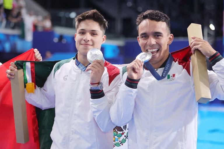 ¡Plata para México! Osmar Olvera y Juan Celaya se cuelgan la medalla en clavados, en París 2024