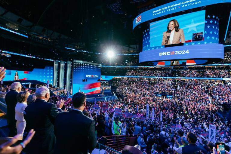 Kamala Harris es oficialmente candidata demócrata