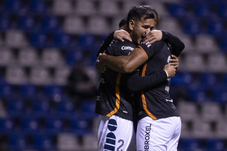 El Pachuca de Almada no para y golea 4-1 en su visita al Puebla