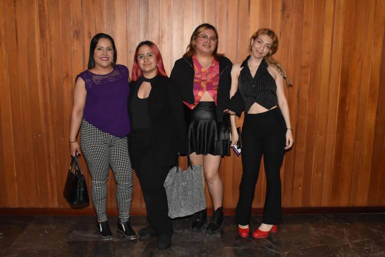 Aplauden al talento sinaloense en el homenaje a Céline Dion