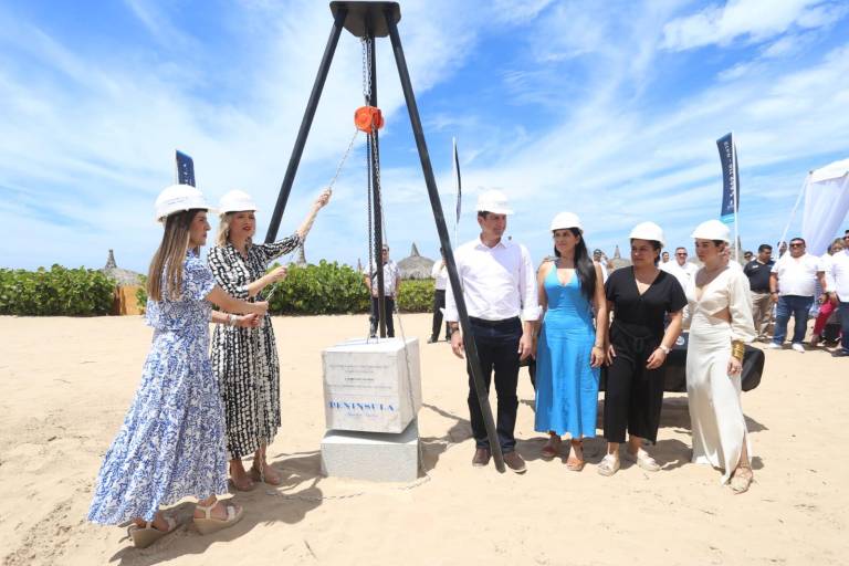 Colocan primera piedra de Península Mazatlán Torre 200