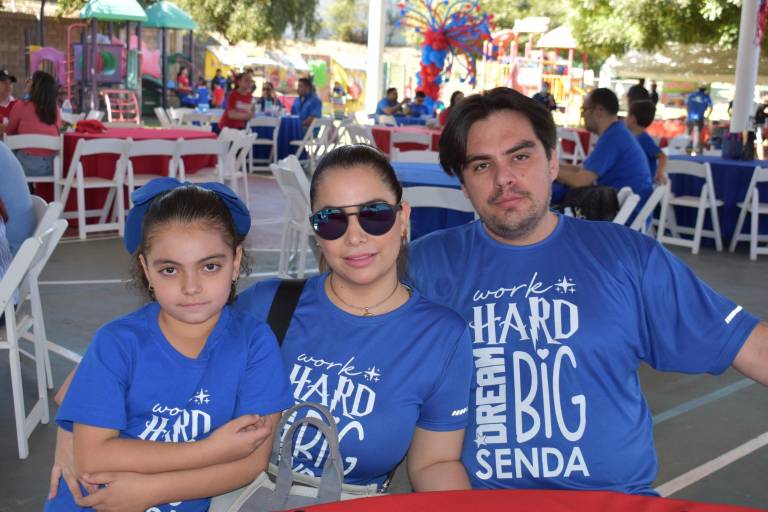 Compiten rojos y azules en convivencia en el Instituto Senda