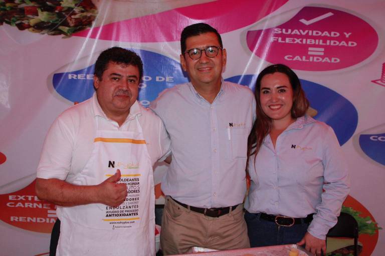 Disfrutan culiacanenses el pan en todas sus variedades