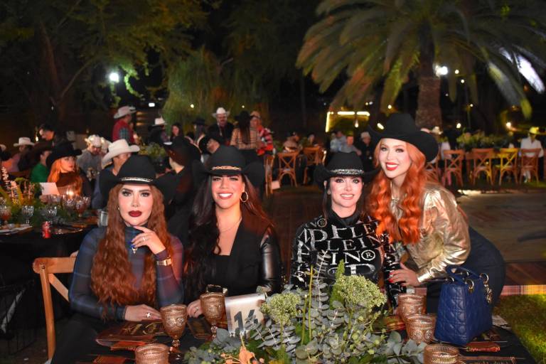 Celebra Aneudi Rendón su cumpleaños con una fiesta texana
