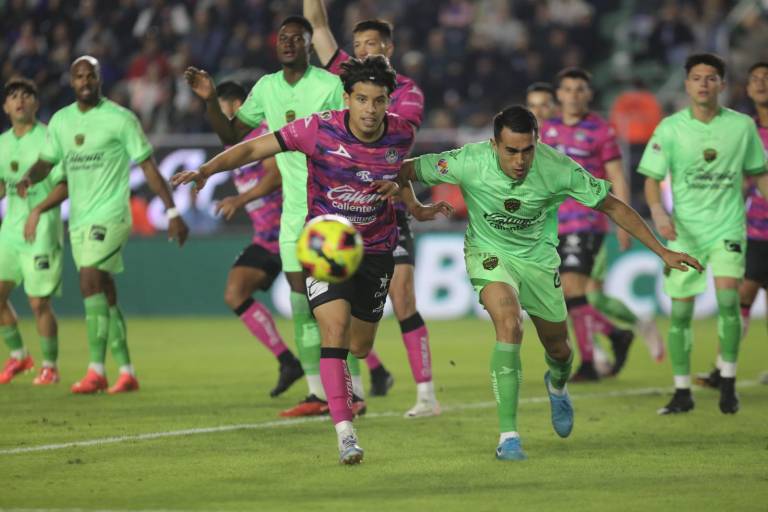 Mazatlán FC rescata empate sobre el final ante Juárez