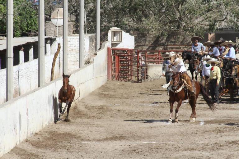 Disputan charros de Sinaloa su pase al Nacional