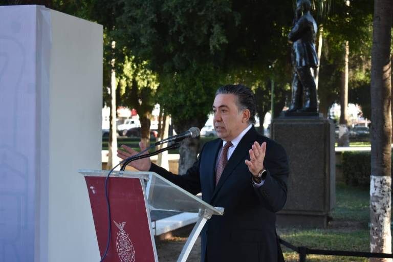 ‘Es un hombre profesional y recto’, dice Inzunza sobre Juez Adán Salazar