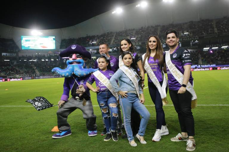 La monarquía del Carnaval 2023, invitada de honor del Mazatlán FC