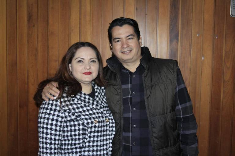 Ríen sinaloenses con las ‘Notas y Netas’ de Virulo