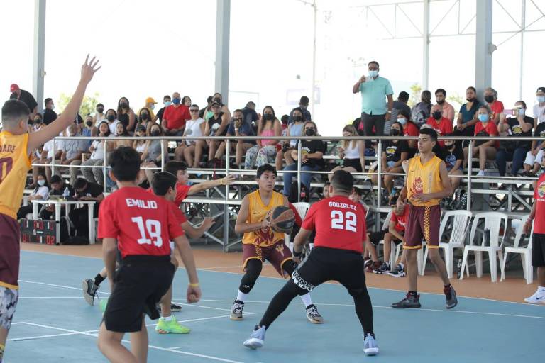 Sun Devils ‘quema’ a Jaguares en la Copa de Basquetbol Mazatlán
