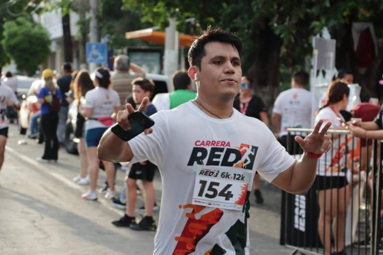 Flor Parra y Edwin Madrigal se llevan las palmas de la Carrera Red