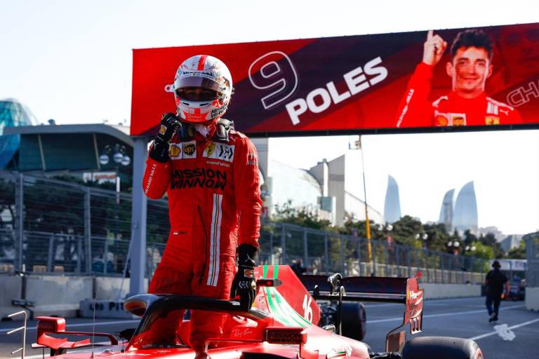 Leclerc saldrá primero en Gran Premio de Azerbaiyán; Checo, en sexto