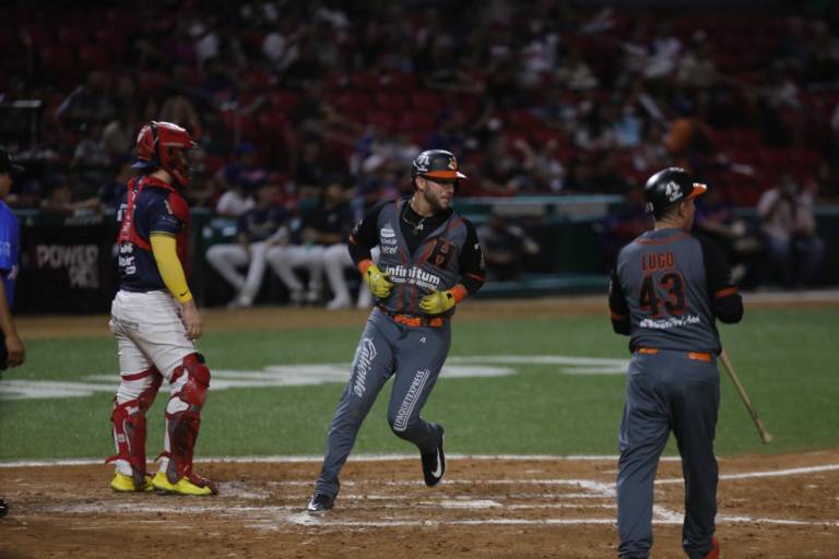 Silencia Naranjeros ofensiva de Venados y se queda con la serie