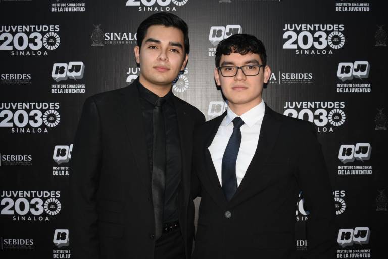 Premia el ISJU a destacados jóvenes activistas