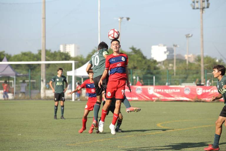 Fuerzas Básicas de los Cañoneros se encaminan a su clasificación en la Copa Mazatlán