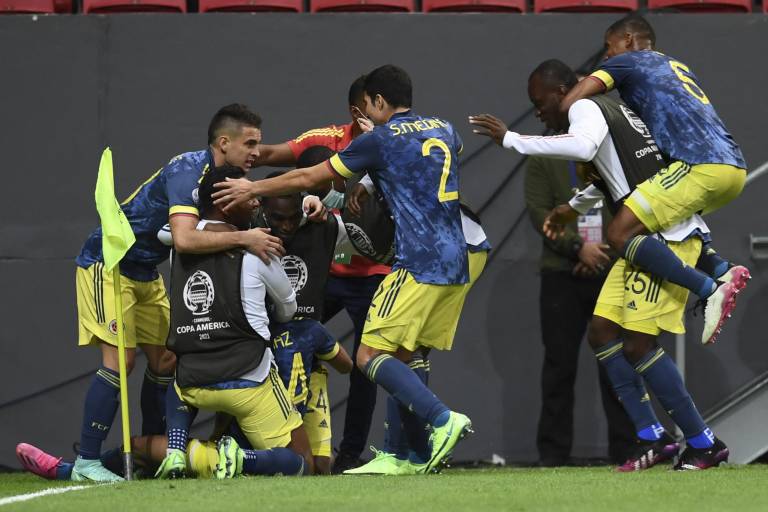 Colombia se quedó con el sitio en el podio al derrotar a Perú