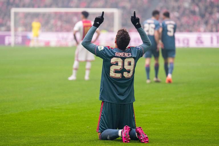Mexicanos anotan en el Clásico de la Eredivisie