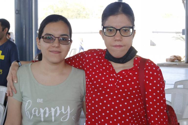 Viven los jóvenes un encuentro con Jesús