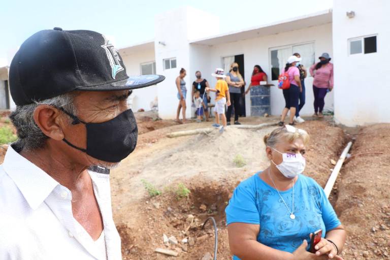 ‘Allá arriba ya no se puede vivir’, dicen desplazados por la violencia en la sierra de Sinaloa