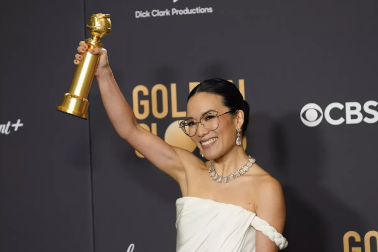 Triunfa ‘Oppenheimer’ como mejor película en los Golden Globes 2024