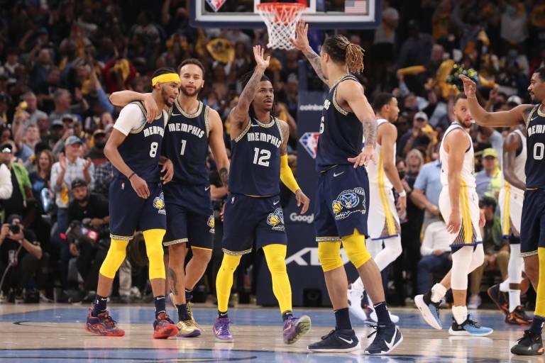 Un Morant arrollador rinde a unos Warriors negados en el triple