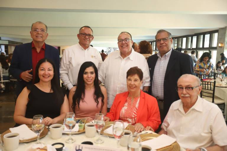 Festejan con desayuno el Día Nacional del Psicólogo en Mazatlán