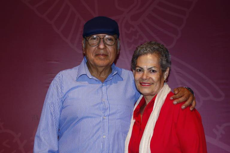 Entregan a Ito Contreras el Premio Sinaloa de Artes