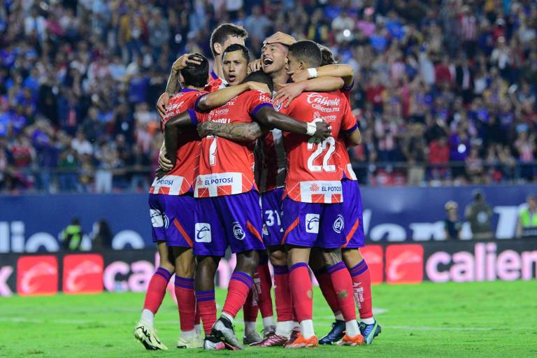 San Luis frenó al líder Cruz Azul