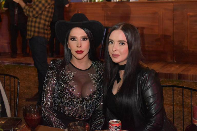 Celebra Aneudi Rendón su cumpleaños con una fiesta texana