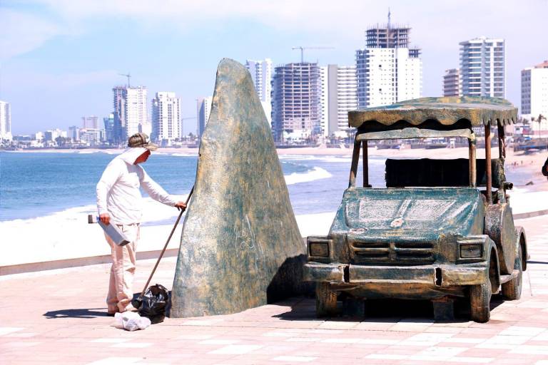 Rescatarán monumentos a la Pulmonía y letras de Mazatlán