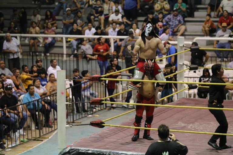 Karis La Momia, Drago y la Secta cumplen en el homenaje a La Parka