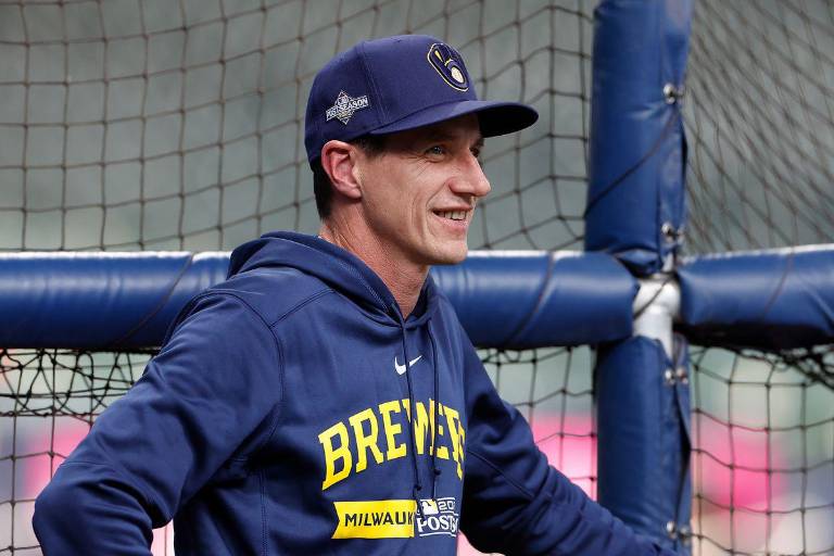 Craig Counsell viaja a Cleveland para reunirse con Guardianes