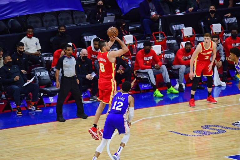 Atlanta Hawks logra una remontada increíble ante Philadelphia 76ers