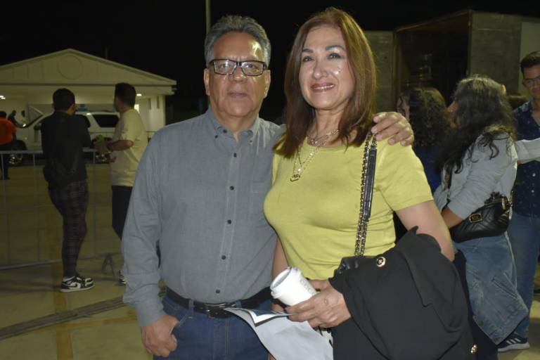 Enamora Ricardo Montaner a sus fans en su regreso a Culiacán