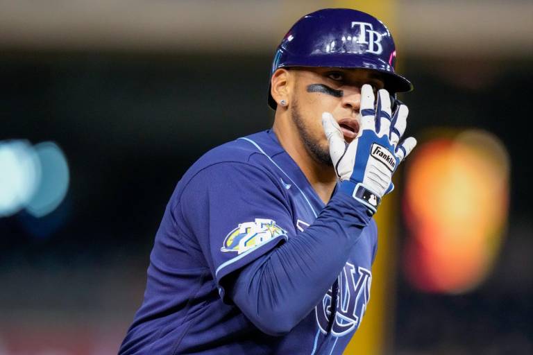 Isaac Paredes y Luke Raley sacan la artillería y Rays siguen invictos