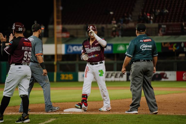 Tomateros remonta y se salva de la escoba ante Naranjeros