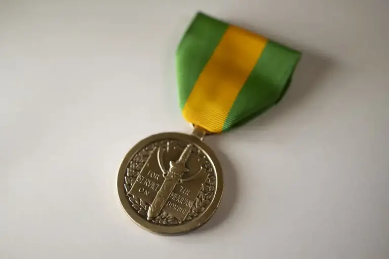 EU crea medalla para reconocer a militares desplegados en la frontera con México