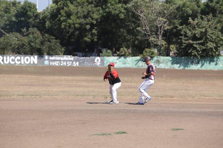 Panaderos consiguen segundo triunfo en la Liga ‘CB’ del Polluelos