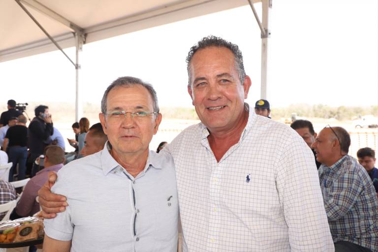 Colocan primera piedra de Recinto Fiscalizado Estratégico