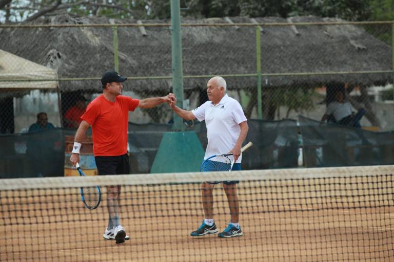 Medrano y Cota se consagran campeones de Tenis Senior