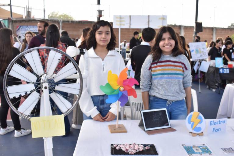 Muestran alumnos del Instituto Jean Piaget su talento en la ciencia