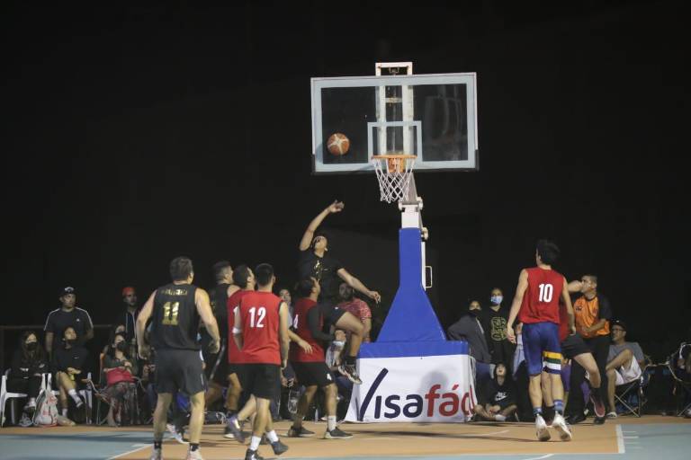 La Esquinita se cena el título en la Copa Semana Santa 2021